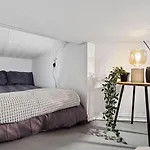 Elegant Room In Central Oslo 1Km From Oslo S Station